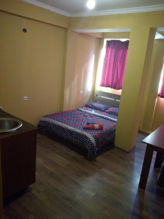 Vake-House Hotel Tbilisi Ngoại thất bức ảnh